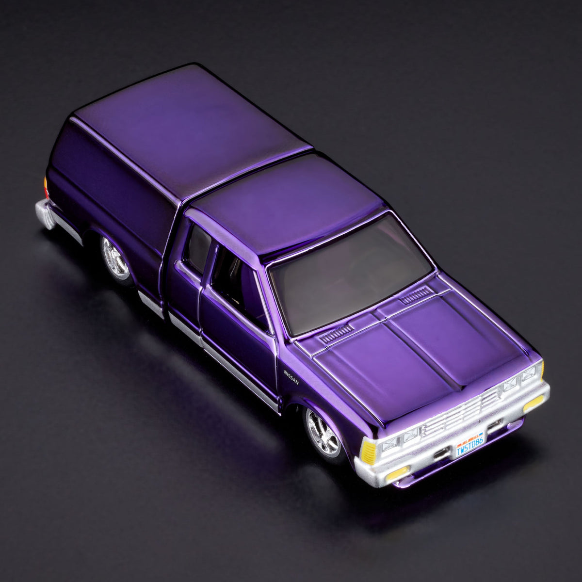 Hot Wheels RLC 1986 Nissan 720 King Cab