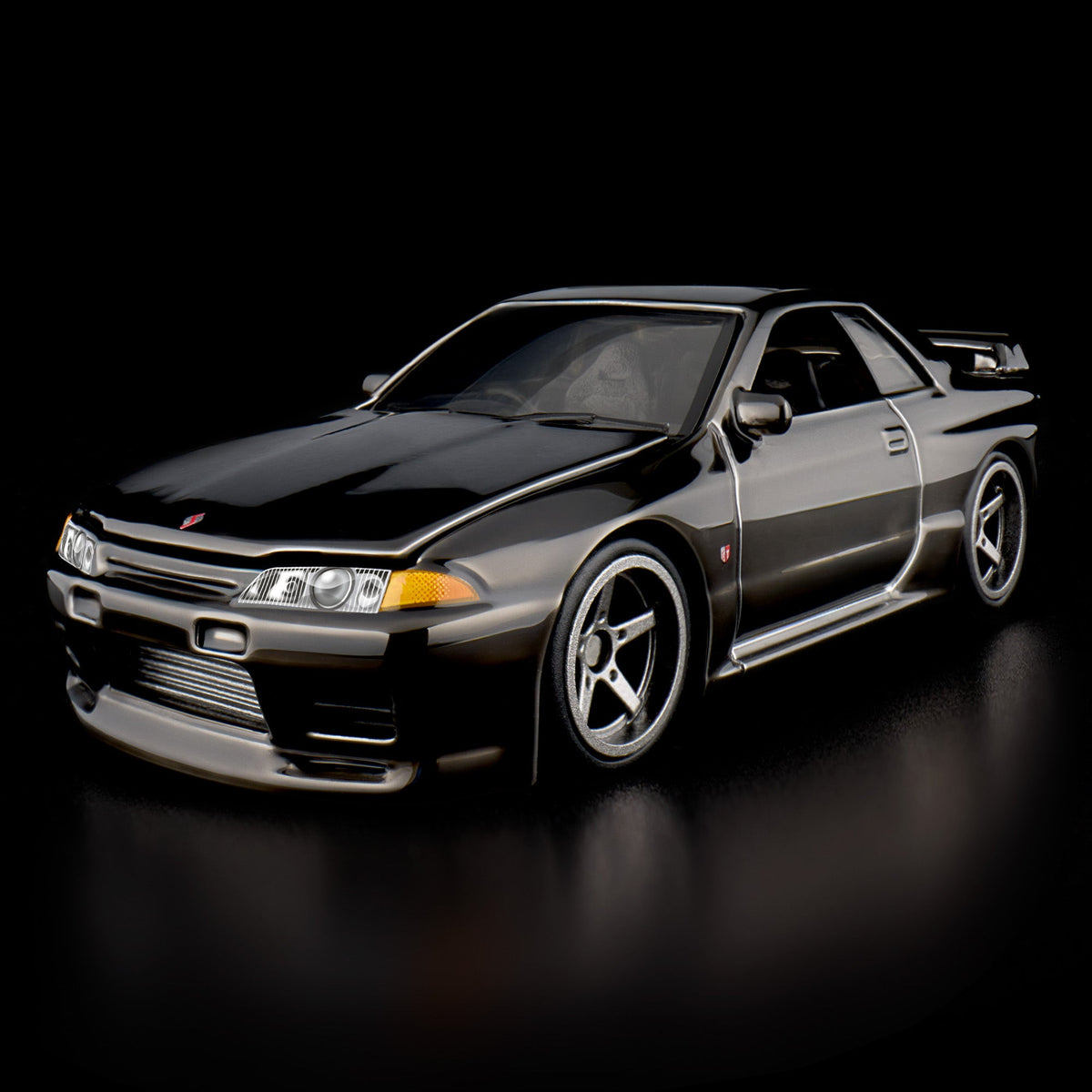 Hot Wheels RLC Exclusive Nissan Skyline GT-R (BNR32)